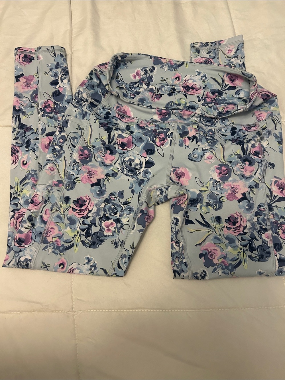 Vera Bradley Floral Leggings in Light Blue with Pink & Navy Accents